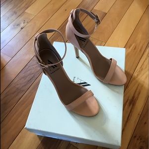 Ava & Aiden high heel sandals